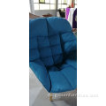 Uchiwa gesteppte Lounge -Stuhl